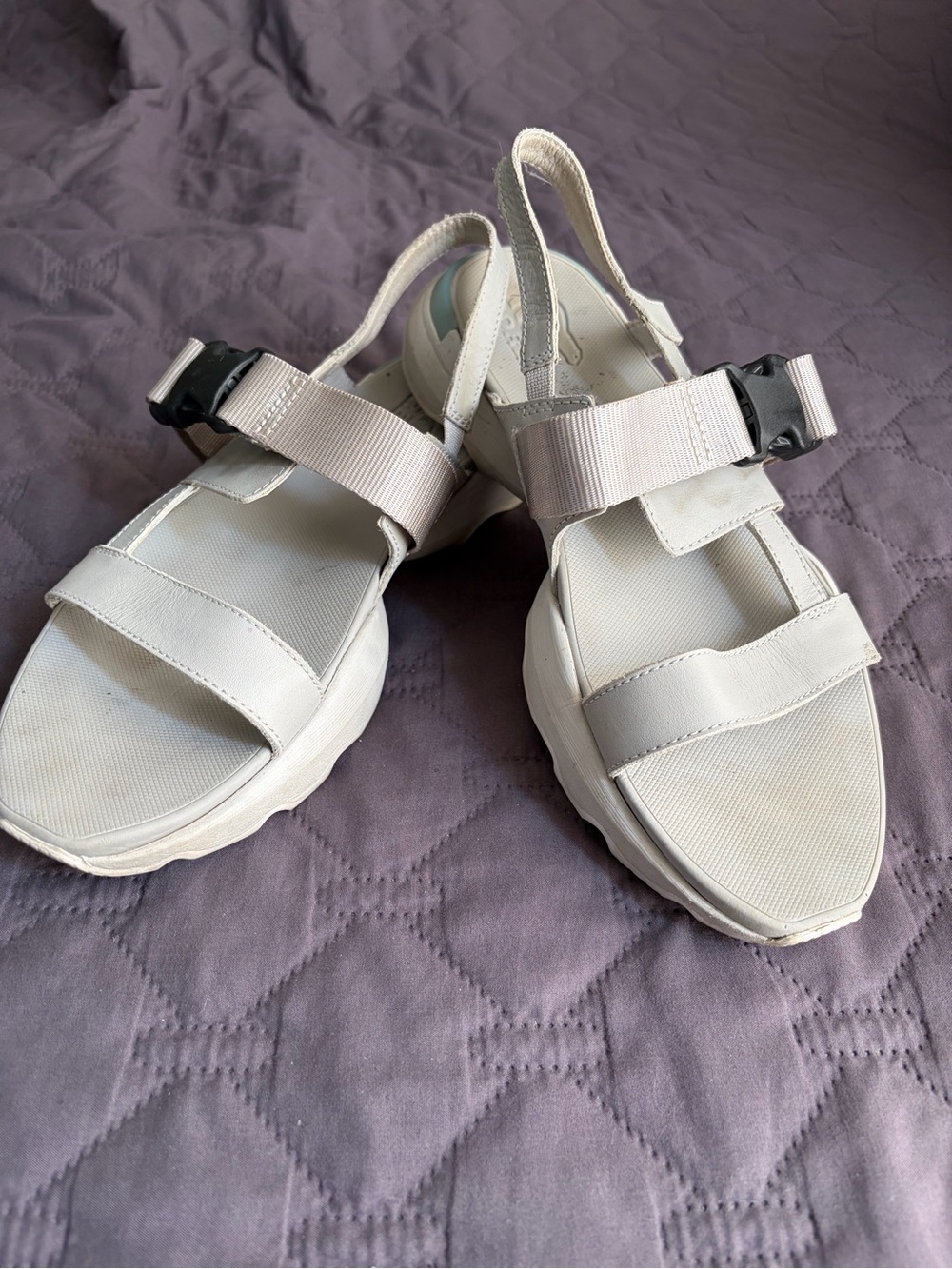 Women’s Sorel Sport Sandal Sz 8 - Picture 2 of 9